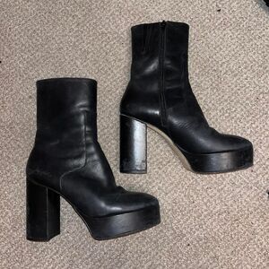 Alohas Women's Black Boots